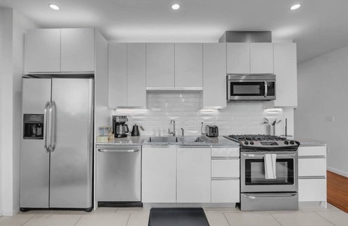 Downtown Tulsa Apartment | Bright & Airy 1BD in Tulsa with Onsite Gym