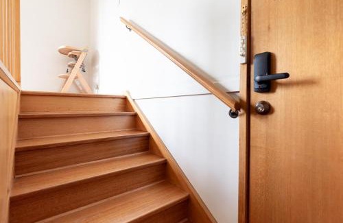 West Launceston House | Bright and Beautiful Near the Gorge with Parking
