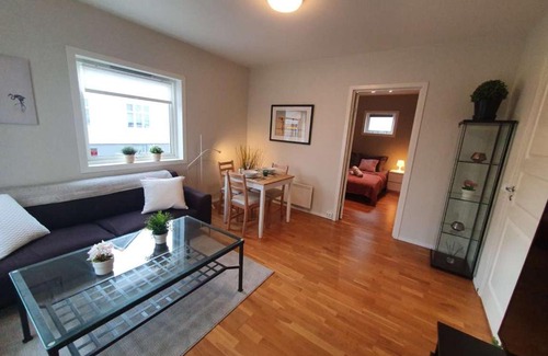 Stavanger Apartment | Bright And Central 2-Bedroom Apartment With King Bed, Fully Equipped