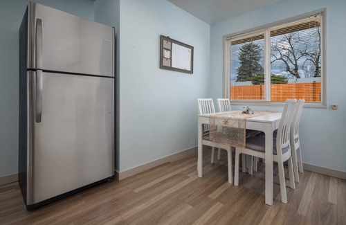 Hillsboro House | Bright and Delightful Renovation, Single Level, Fenced Backyard, 3 Blocks to MAX, 25 Min to Portland