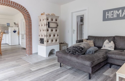 Carolinensiel Apartment | Bright and homely: the vacation apartment with its approx.