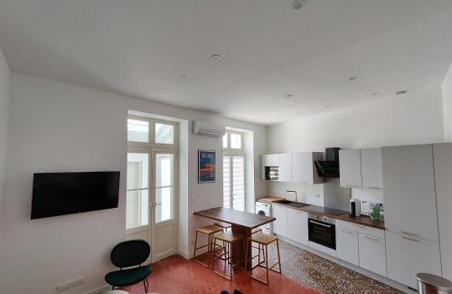 Beziers Apartment | Bright and modern 3-bedroom apartment, 90m2 with Air condition, in Beziers