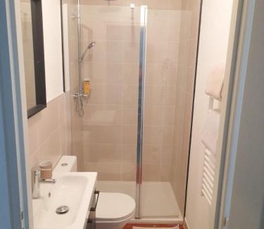 Beziers Apartment | Bright and modern 3-bedroom apartment, 90m2 with Air condition, in Beziers