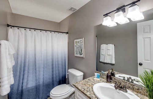 Florence Condo | Bright and Spacious Condo with Private Balcony in the Heart of Florence, SC