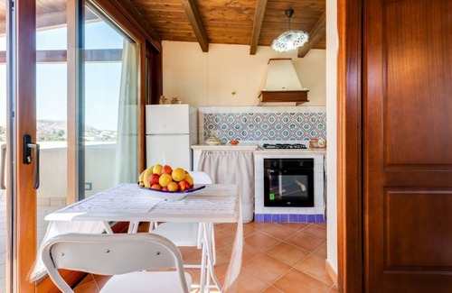 Custonaci Apartment | Bright and welcoming 35sqm apartment located on the first floor of an independent villa in Custonaci, a quiet countryside location a short distance from Erice and Cornino! The apartment has a large terrace with outdoor furniture and is completely indepen