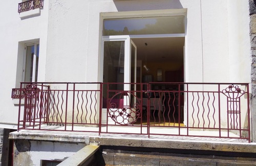 La Bourboule Apartment | Bright apartment 75 m2 - 1st Floor 9 people
