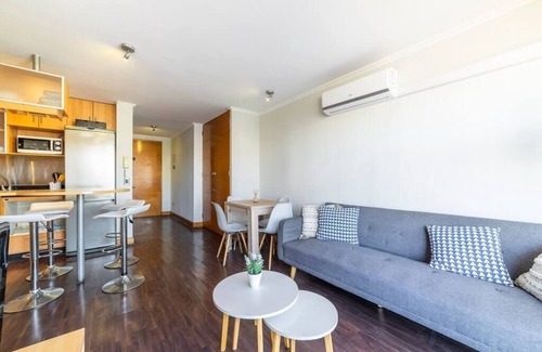 El Golf Apartment | Bright apartment in excellent location.