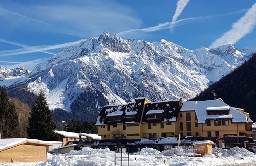 Ponte di Legno Apartment | Bright apartment in the center of Ponte di Legno near the ski slopes