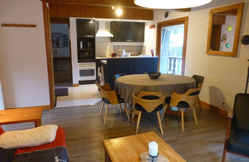 Cauterets Apartment | Bright apartment Maison Perce Neige, Wifi, Cure Rate