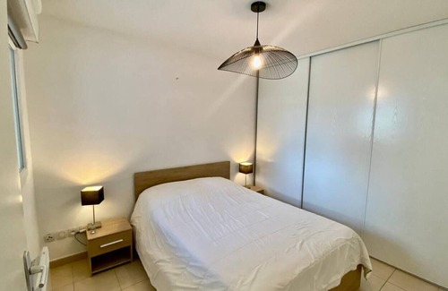 Malbosc Apartment | Bright apartment with a view of nature