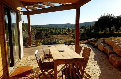 Goudargues House | Bright architect-designed house, quiet, bioclimatic construction, river terrace