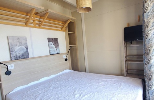 Le Dramont Ski Chalet | Bright cocoon with pool and sea view