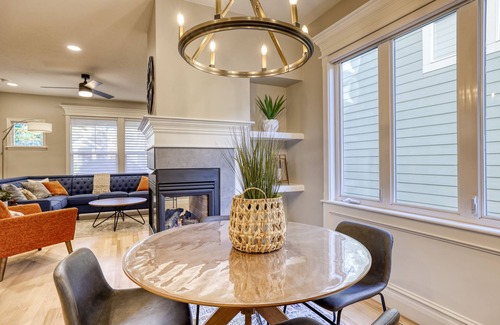 Harris Ranch House | Bright, comfy home in Harris Ranch, Boise. Near river, trails, BSU. Book now!