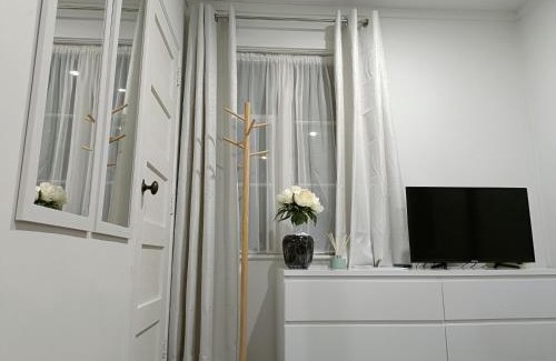 Greenlane - Ellerslie House | Bright & Comfy Stay in Newly Renovated Home with parking