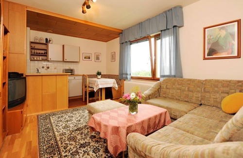 Maria Taferl Apartment | Bright, cozy vacation apartment on the 1st floor