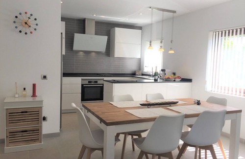 Mal Pas-Bon Aire House | Bright, detached, renovated villa in very quiet residential area #ETV 9426