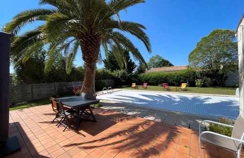 Dolus-d'Oleron House | Bright house in a quiet area with swimming pool, terrace, garden and bykes.