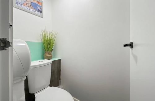 Kemptown Apartment | Bright & Modern 1-Bedroom Flat in Central Brighton 2 Single Beds Walk to Beach