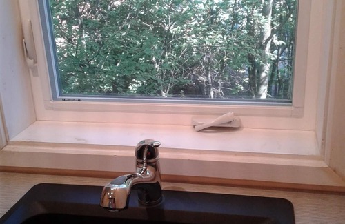 Queens Square Apartment | Bright Newly Renovated Downtown Historic Studio on Water Street