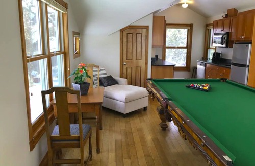 Central Boulder Apartment | Bright Open Studio 3 blocks to Pearl Street - A Sweet "Pool Suite" downtown.