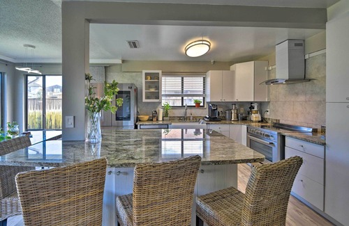 Ormond Beach House | Bright Ormond Beach Home ~ 14 Mi to Daytona!