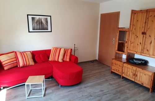 Neustadt Apartment | Bright, quiet apartment with 3 spacious bedrooms on the ground floor