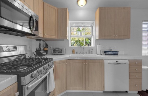 Hillcrest Condo | Bright, Spacious 2BD/2BA in the Heart of Hillcrest