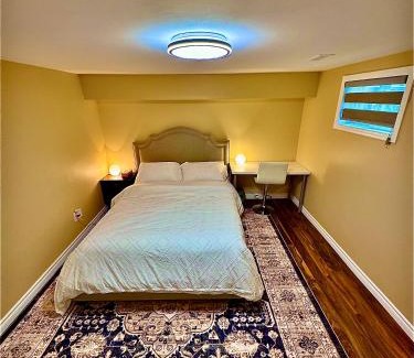 Newtonbrook Apartment | Bright & Spacious 2BR & Parking Near TTC & Shops