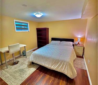 Newtonbrook Apartment | Bright & Spacious 2BR & Parking Near TTC & Shops