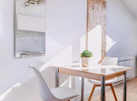 Republique - Tolstoi Apartment | Bright Studio in the heart of Lyon
