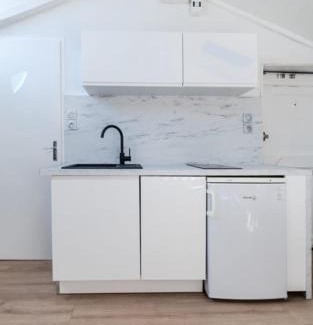 Republique - Tolstoi Apartment | Bright Studio in the heart of Lyon