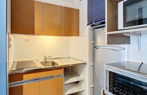 Villarembert Apartment | Bright Studio · Ski-in/Ski-out · South-Facing Balcony