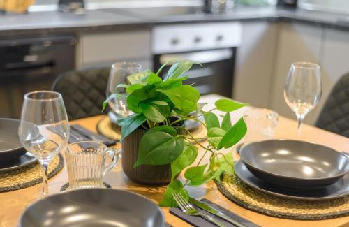 Tiverton House | Bright & Stylish Home Nestled at the Edge of Exmoor