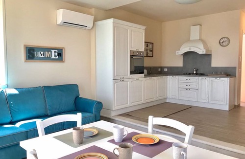 Ponti sul Mincio Apartment | Bright two-room apartment with large terrace