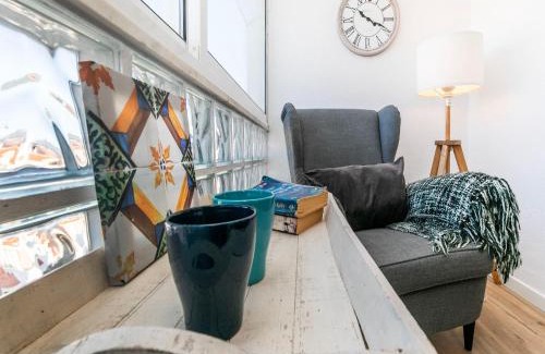 Cascais Apartment | Bright Valadim Apartment