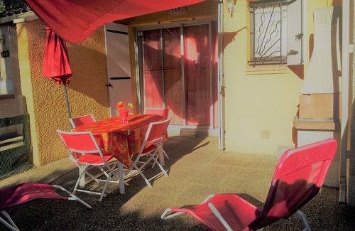 Cap d'Agde Villa | Bright villa amidst pine trees, quiet and relaxing