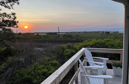 Napeague Cottage | Bright White Beach House, Just a Short Stroll to Ocean- A Sunset to End Everyday