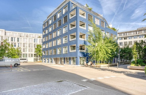 Alt-Wiedikon Apartment | Bright Wiedikon 3.5 Room w/Storage & W/D, near Market, by Blueground