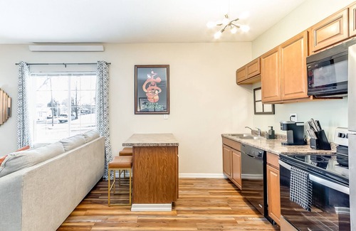 Cheyenne Apartment | Brilliant Holliday Park 2-Bedroom