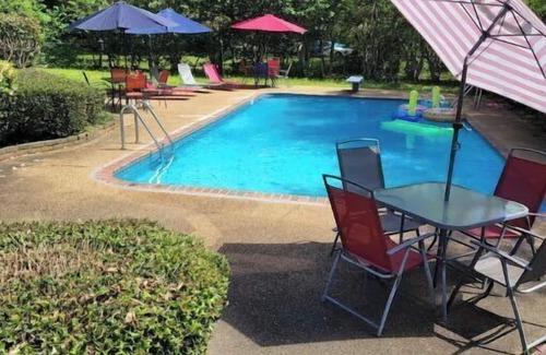 Tougaloo House | BRINGING MIAMI TO JACKSON MISSISSIPPI.