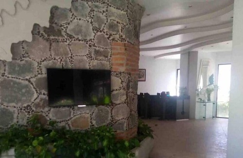 Tres de Mayo Apartment | Brisas del Valle #4 (Cuernavaca)