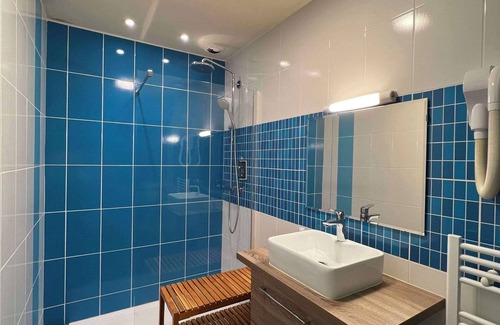 Centre Ville Hotel | Brit Hôtel du Parc Niort Centre - Parking gratuit