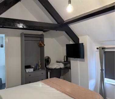 Sherborne House | Britannia inn