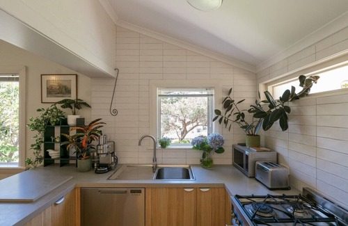 Bronte House | Bronte Boho Chic near Ocean with Parking