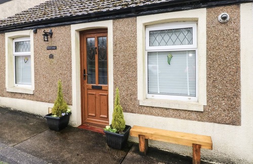 Margam Cottage | BROOK COTTAGE, pet friendly, character holiday cottage in Ynyswen