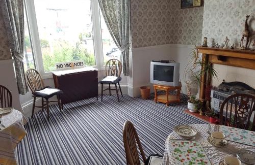 Cleethorpes Bed & Breakfast | Brookfield Guesthouse