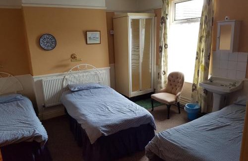 Cleethorpes Bed & Breakfast | Brookfield Guesthouse