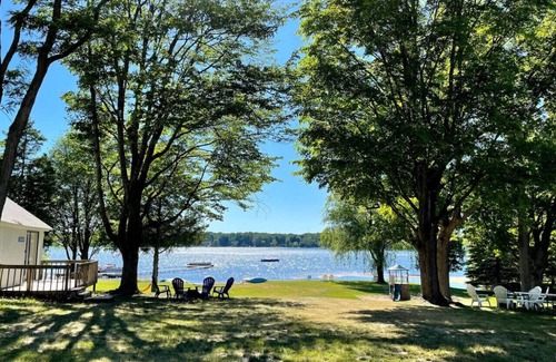 Grawn House | Brookside Cottages and Resort Wyandotte Cottage