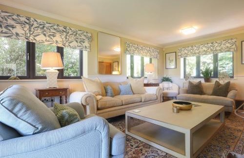 Broad Hinton House | Brookside