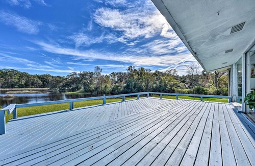 Jacksonville House | Brookside Waterfront Home with Kayaks and Deck!